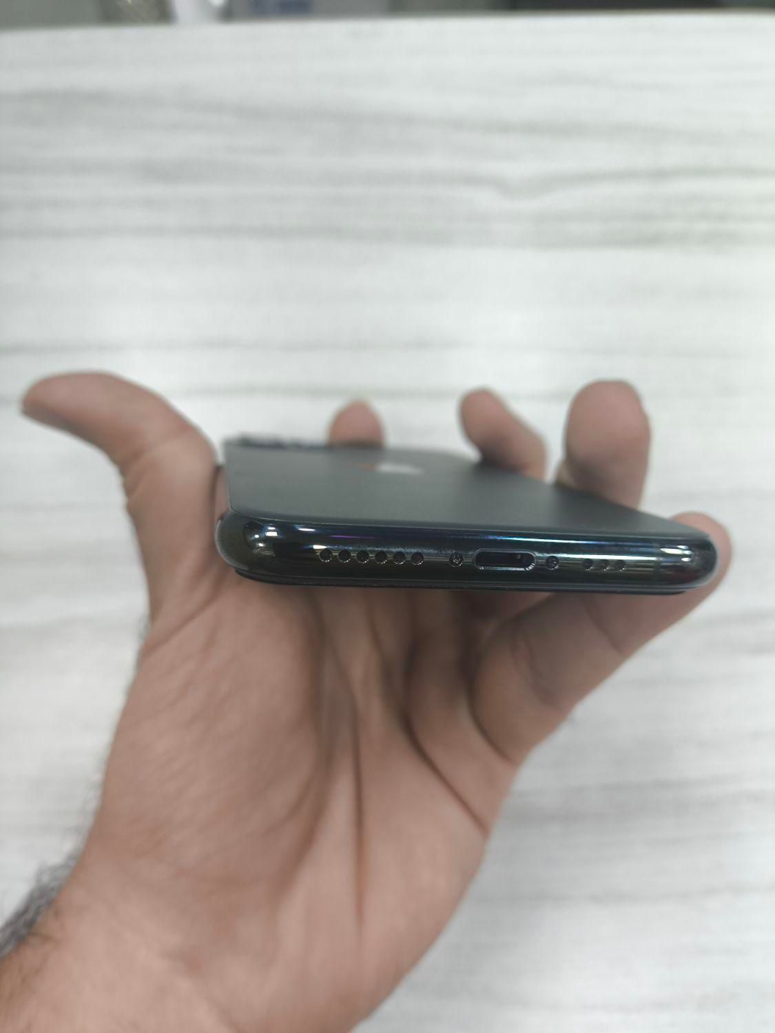 اپل iPhone 11 Pro با حافظهٔ ۲۵۶ گیگابایت|موبایل|آمل, |دیوار