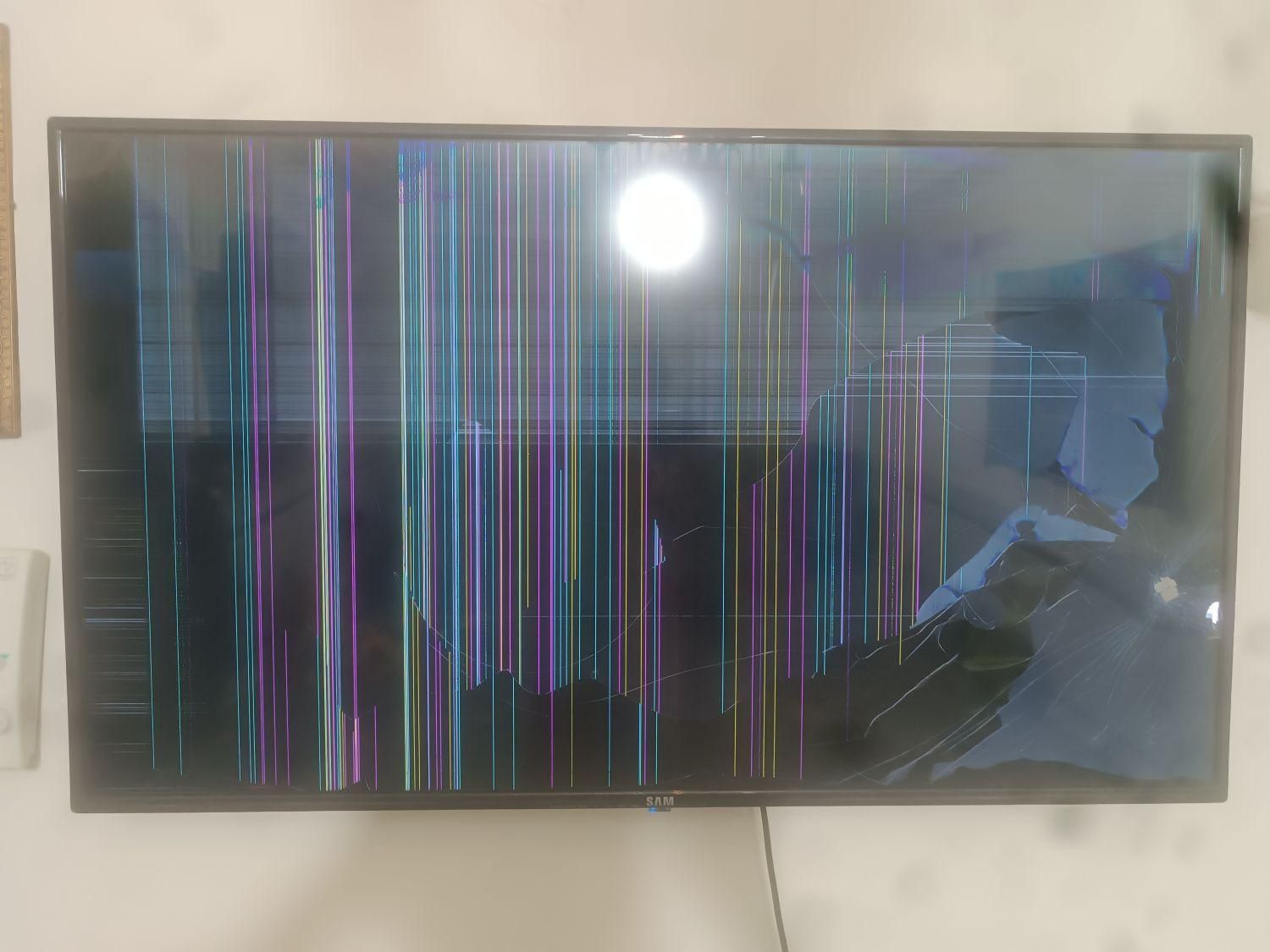 LCD SAM|تلویزیون و پروژکتور|زاهدان, |دیوار