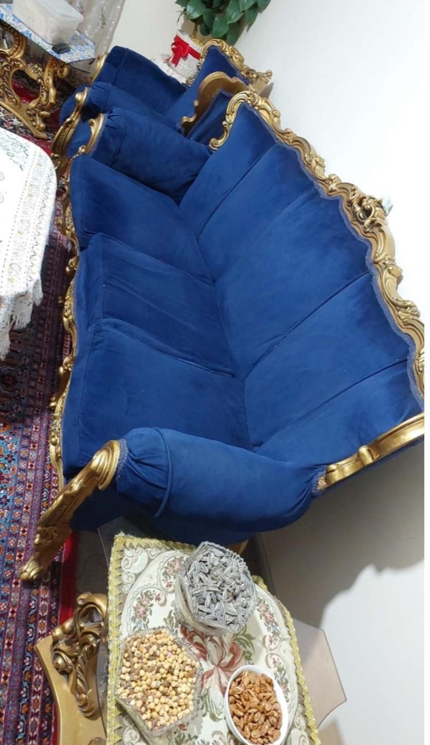 مبل سلطنتی 7نفره سالم عکس خود مبل با میز عسلی|مبلمان خانگی و میز عسلی|تهران, امام حسین(ع)|دیوار