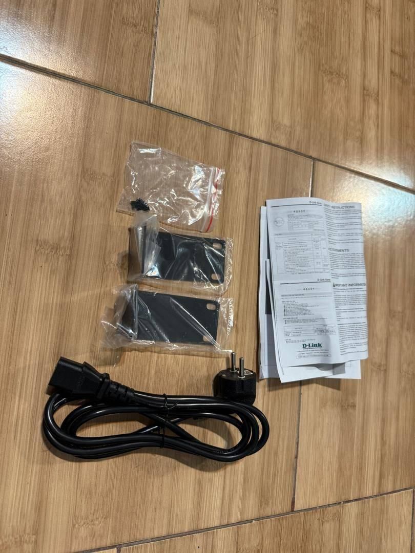سوئیچ شبکه D-Link DGS-1024D|مودم و تجهیزات شبکه|تهران, کاظم‌آباد|دیوار