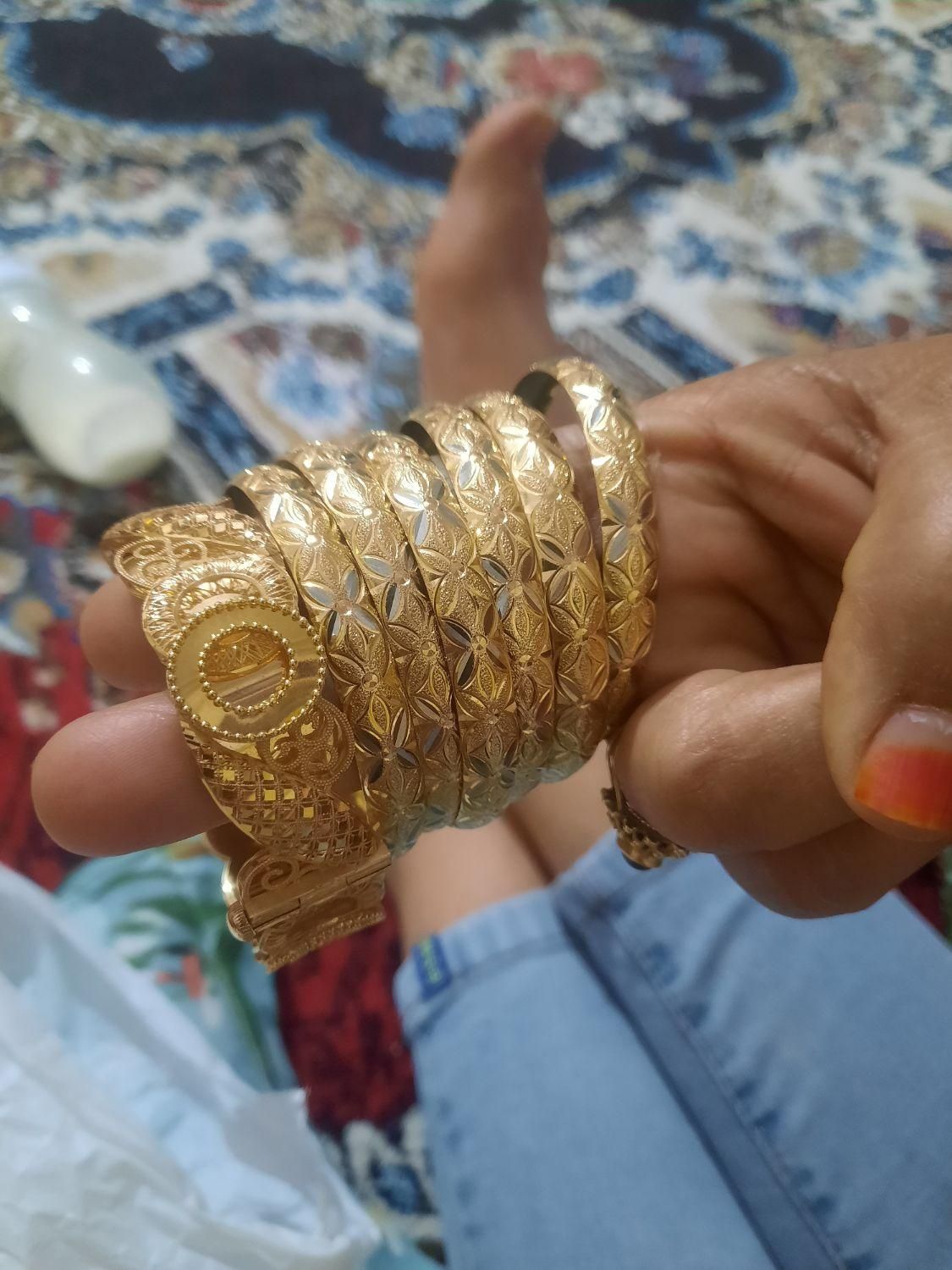 ۶عدد النگو  با یک تک پوش ۲۰۰تومان بالا تابلو دیر|جواهرات|بندر دیر, |دیوار