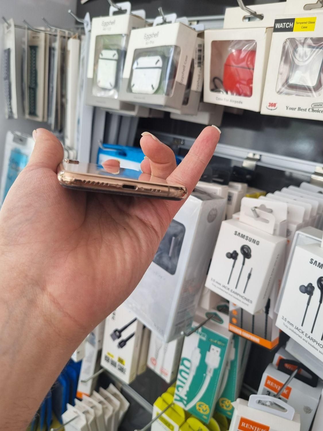 اپل iPhone XS با حافظهٔ ۲۵۶ گیگابایت|موبایل|اصفهان, بهارستان|دیوار
