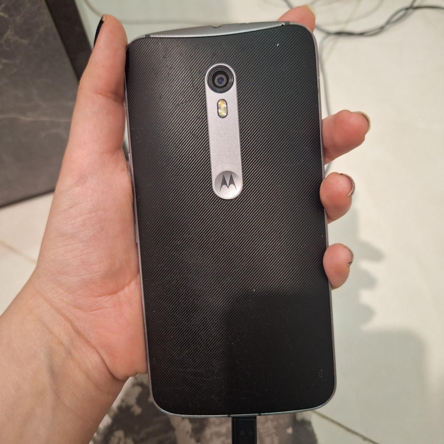 موتورولا Moto x style همراه با جعبه و شارژر ۱۶ گیگ|موبایل|تهران, امیر بهادر|دیوار