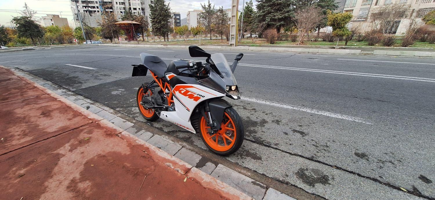 ktm rc 200 مدل ۹۹ در حد صفر|موتورسیکلت|تهران, دانشگاه شریف|دیوار