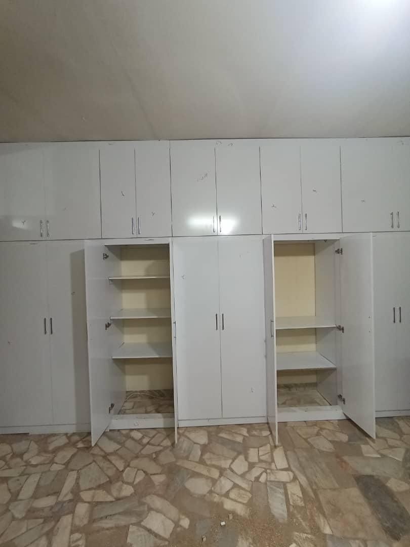 نصاب کابینت و کمد دیواری|استخدام معماری، عمران و ساختمانی|تهران, افسریه|دیوار