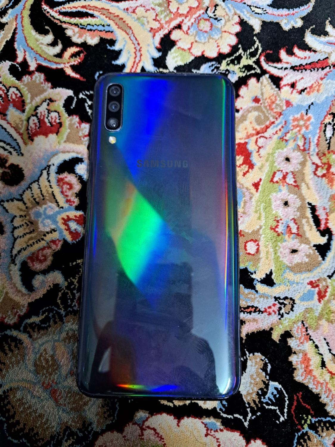 سامسونگ Galaxy A70 با حافظهٔ ۱۲۸ گیگابایت|موبایل|تهران, شریف‌آباد|دیوار