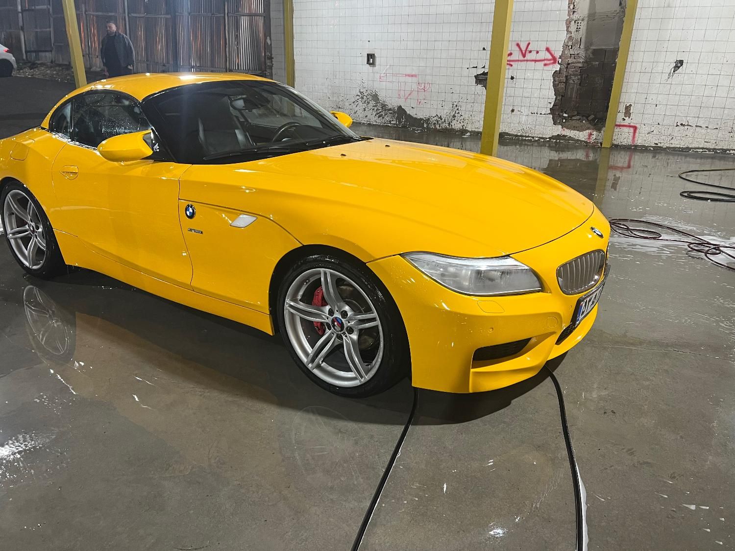 بی‌ام‌و Z4 28i، مدل ۲۰۱۳|خودرو سواری و وانت|تهران, کوی مهران|دیوار