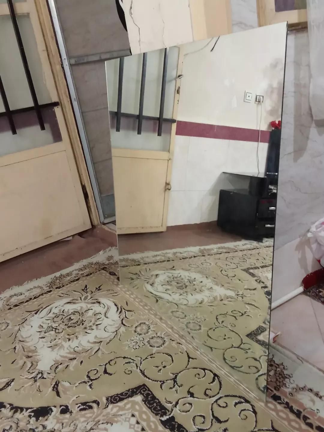 آینه بزرگ|آینه|ورامین, |دیوار