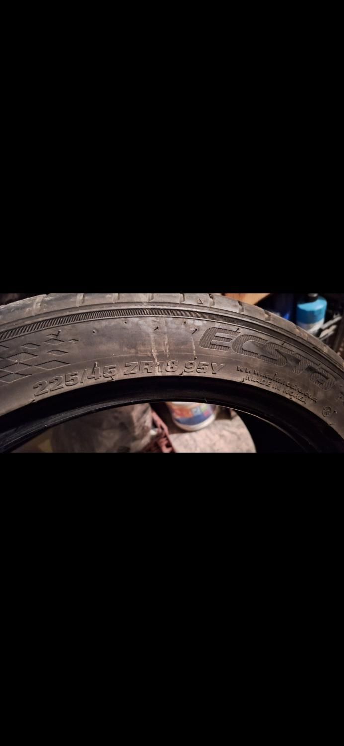 لاستیک کومهو 225/45 R18|قطعات یدکی و لوازم جانبی|تهران, مرزداران|دیوار