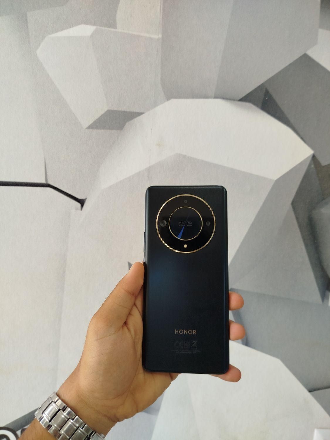 آنر x9b|موبایل|اصفهان, باغ فدک|دیوار