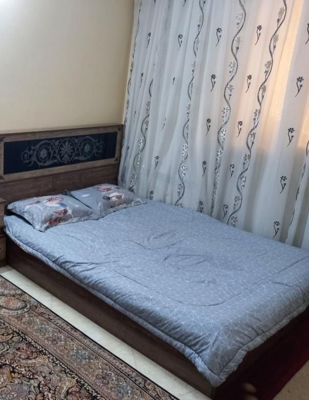 تخت خواب ۲نفره بهمراه تشک طبی فنری|تخت و سرویس خواب|تهران, نازی‌آباد|دیوار