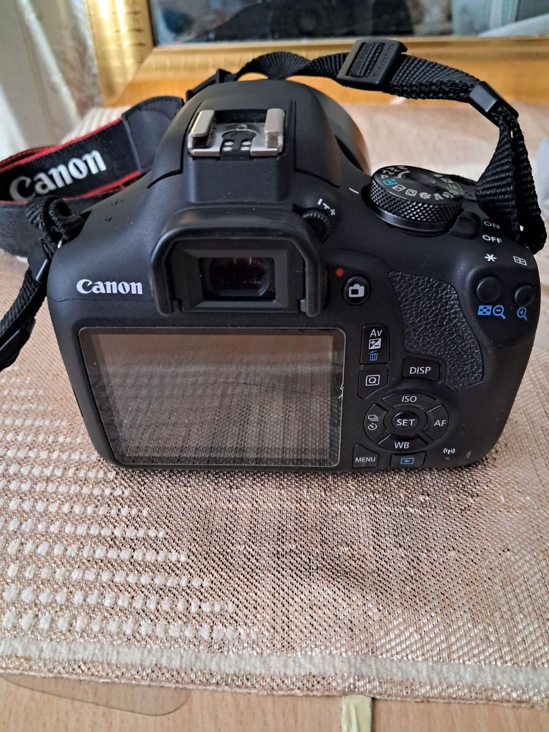 دوربین Canon 2000d به همراه لنز 50mm|دوربین عکاسی و فیلم‌برداری|لاهیجان, |دیوار