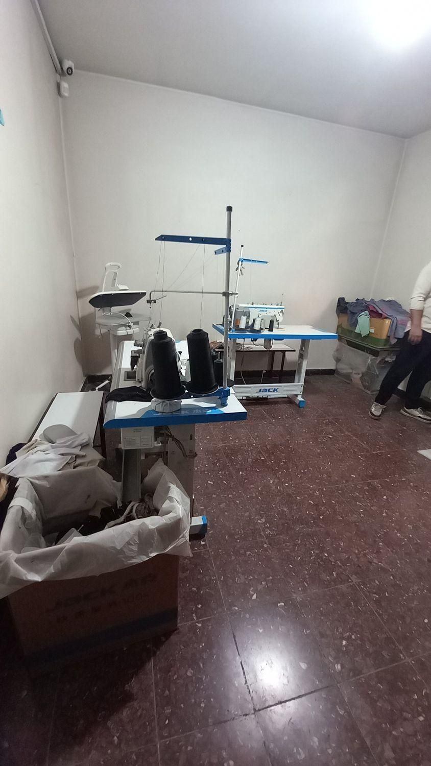 ۱۱۵ متر تولیدی کارگاهی فلسطین صبا|اجارهٔ دفتر کار، اتاق اداری، مطب|تهران, میدان انقلاب|دیوار