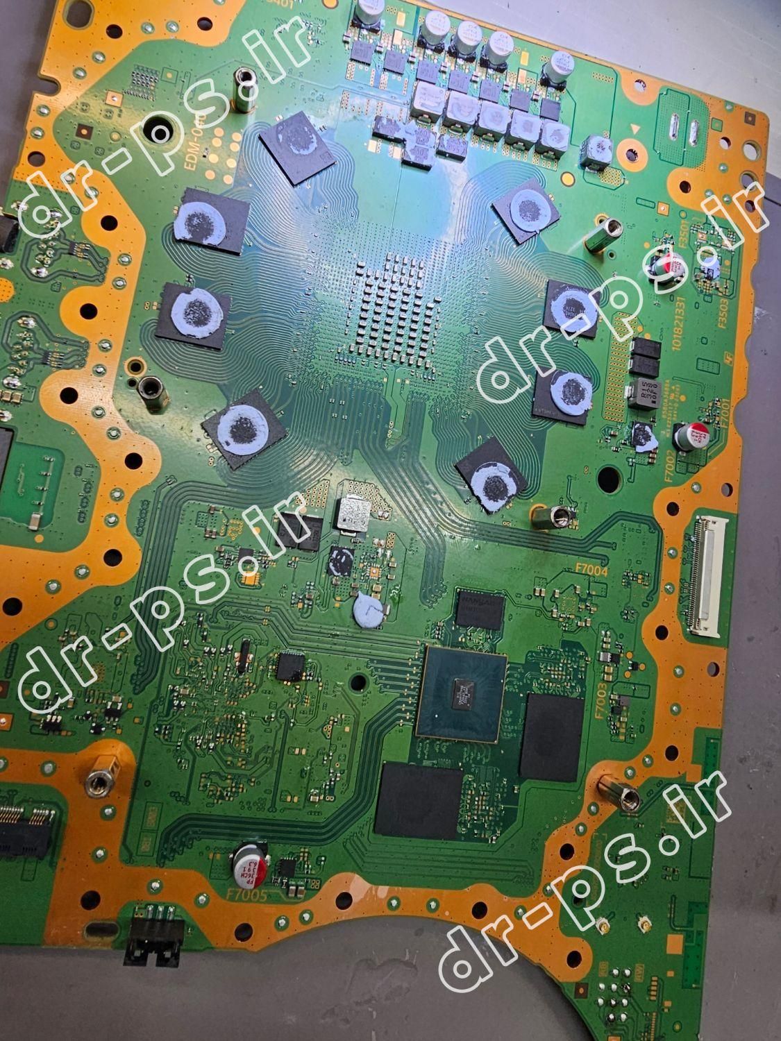 کنسول بازی Xbox - PS 4 - PS 5 / تعمیر / فوق تخصصی|کنسول، بازی ویدئویی و آنلاین|تهران, میدان ولیعصر|دیوار