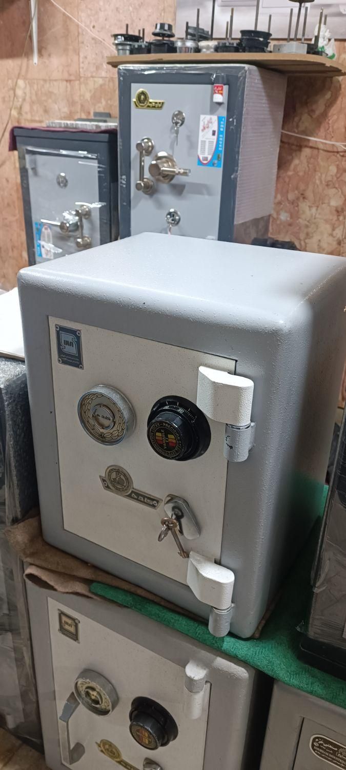 گاوصندوق کاوه اورجینال مدل 150KR گاو صندوق رمزدار|ابزارآلات|تهران, تهران‌سر|دیوار