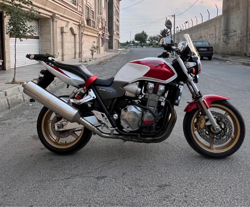 cb 1300|موتورسیکلت|تهران, بهارستان|دیوار