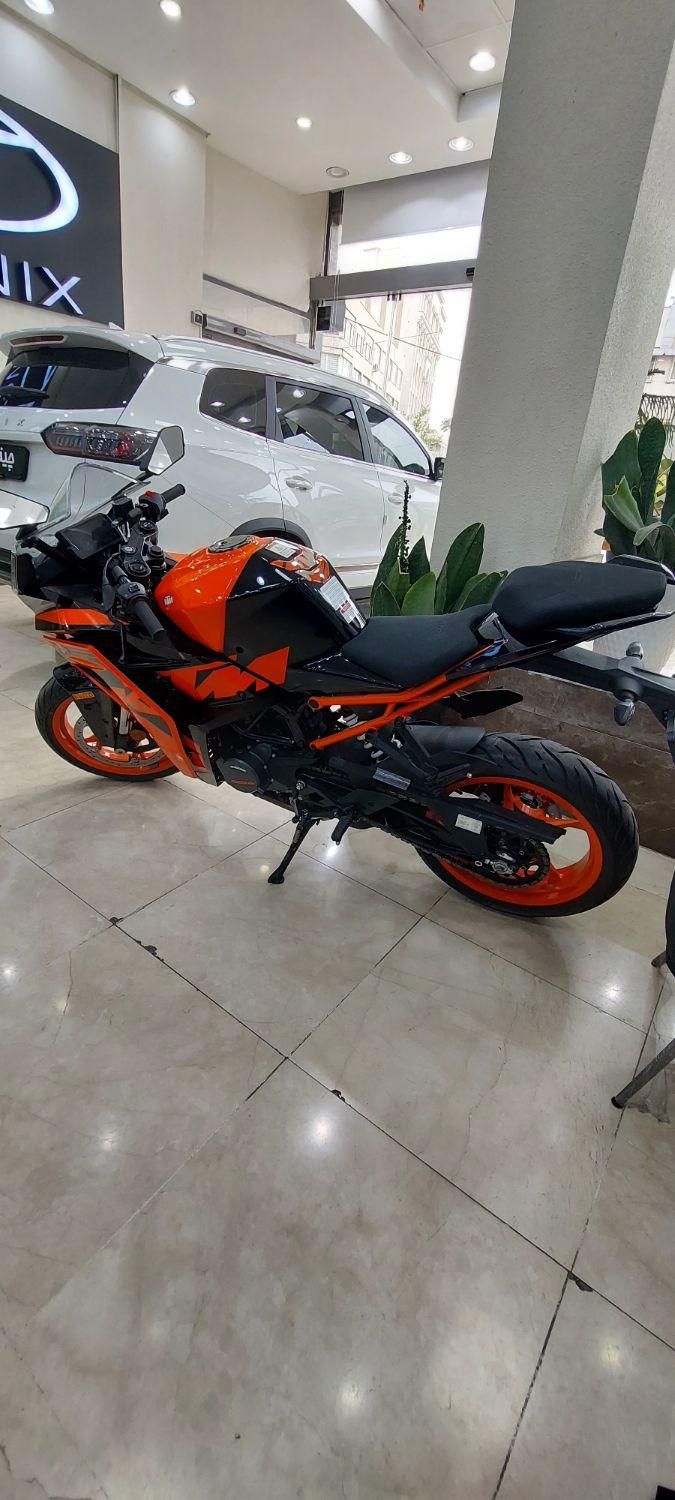 موتور ktm مدل 1401 کارکرد 2 هزار در حد صفر|موتورسیکلت|تهران, عباس‌آباد|دیوار