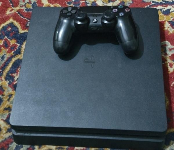 فروش ps4 همراه با دیسک ردد ۲|کنسول، بازی ویدئویی و آنلاین|اهواز, کمپلو جنوبی|دیوار