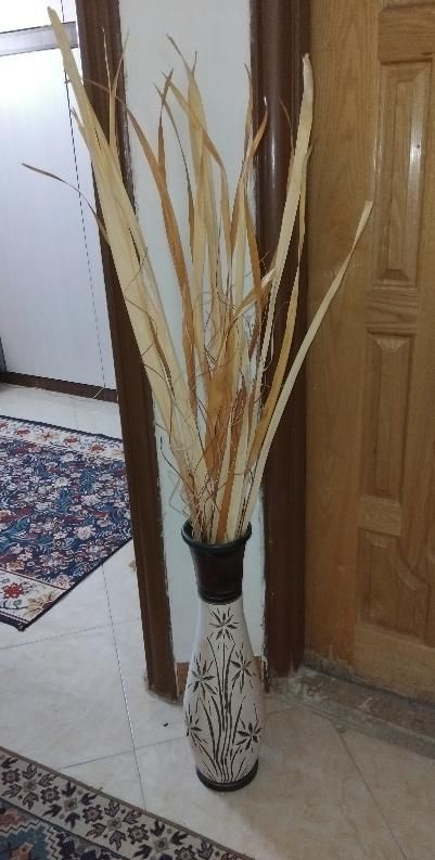 گلدان با گل های مصنوعی|گل مصنوعی|اصفهان, مصلی|دیوار