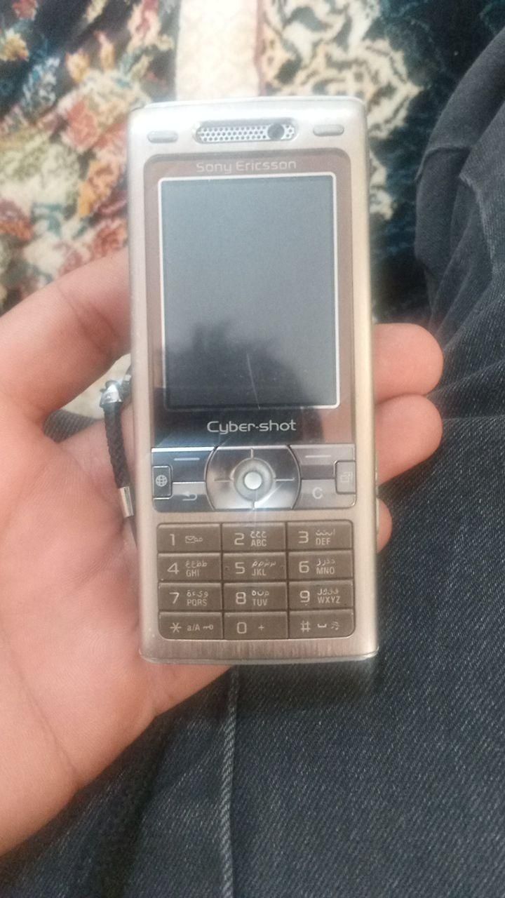 k800سالم فقط شارژر داره|موبایل|نهاوند, |دیوار