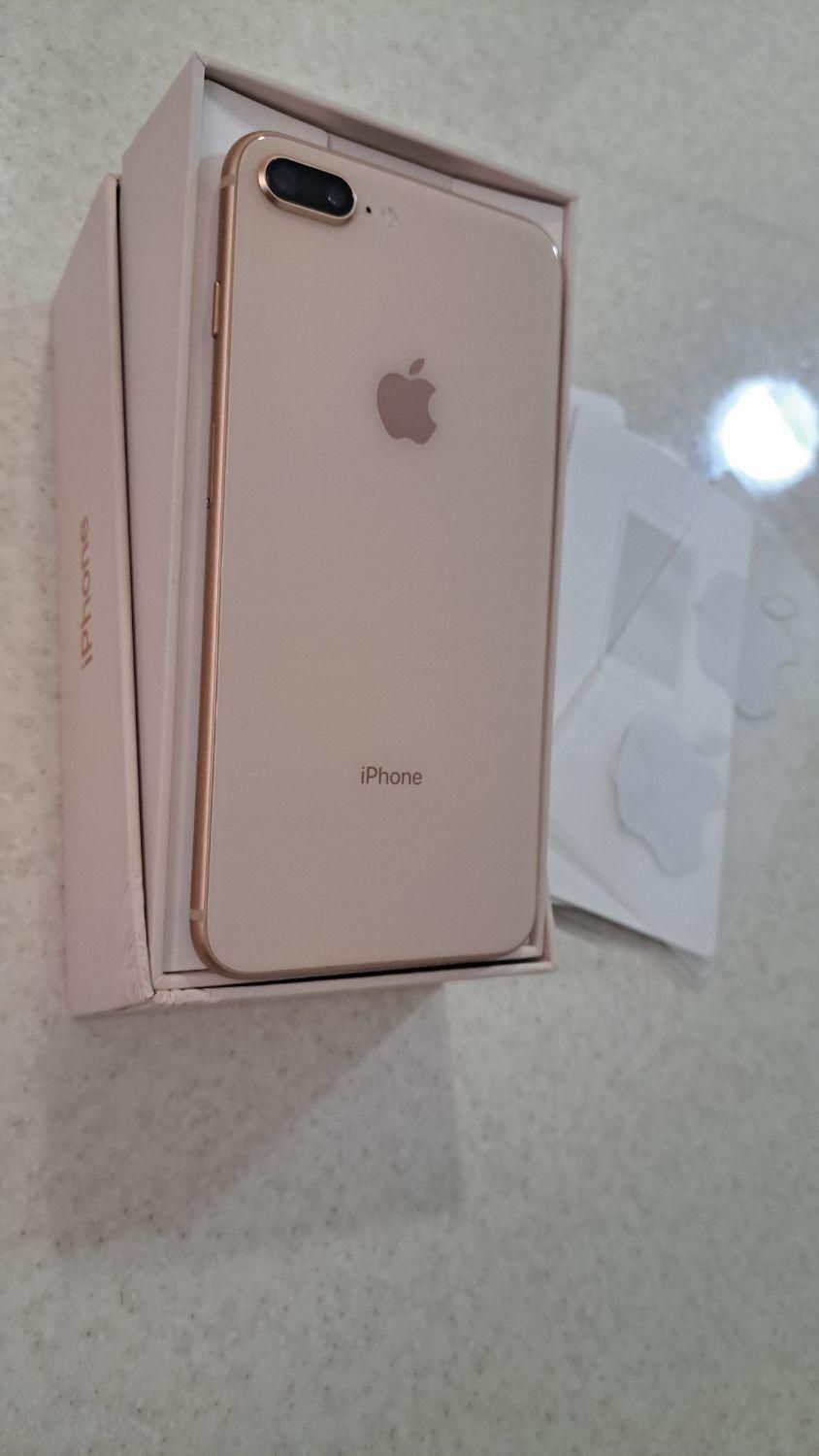 ایفون iPhone 8 Plus|موبایل|تهران, قنات‌کوثر|دیوار