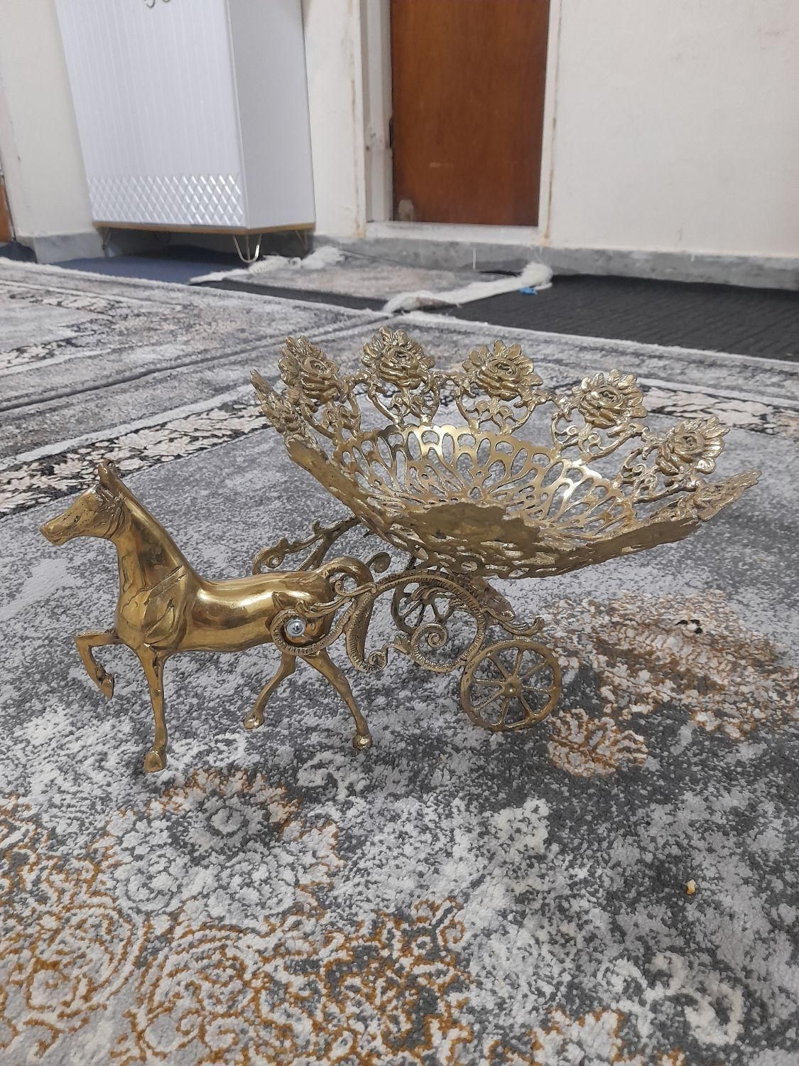 دو عدد قندان برنزی با ی میوه خوری پایه اسبی|ظروف سرو و پذیرایی|تهران, شهرک ولیعصر|دیوار