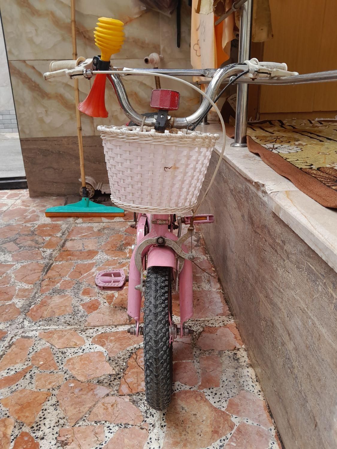 دوچرخه صورتی سالم لاستیک جلونو|دوچرخه، اسکیت، اسکوتر|رشت, اسماعیل آباد|دیوار
