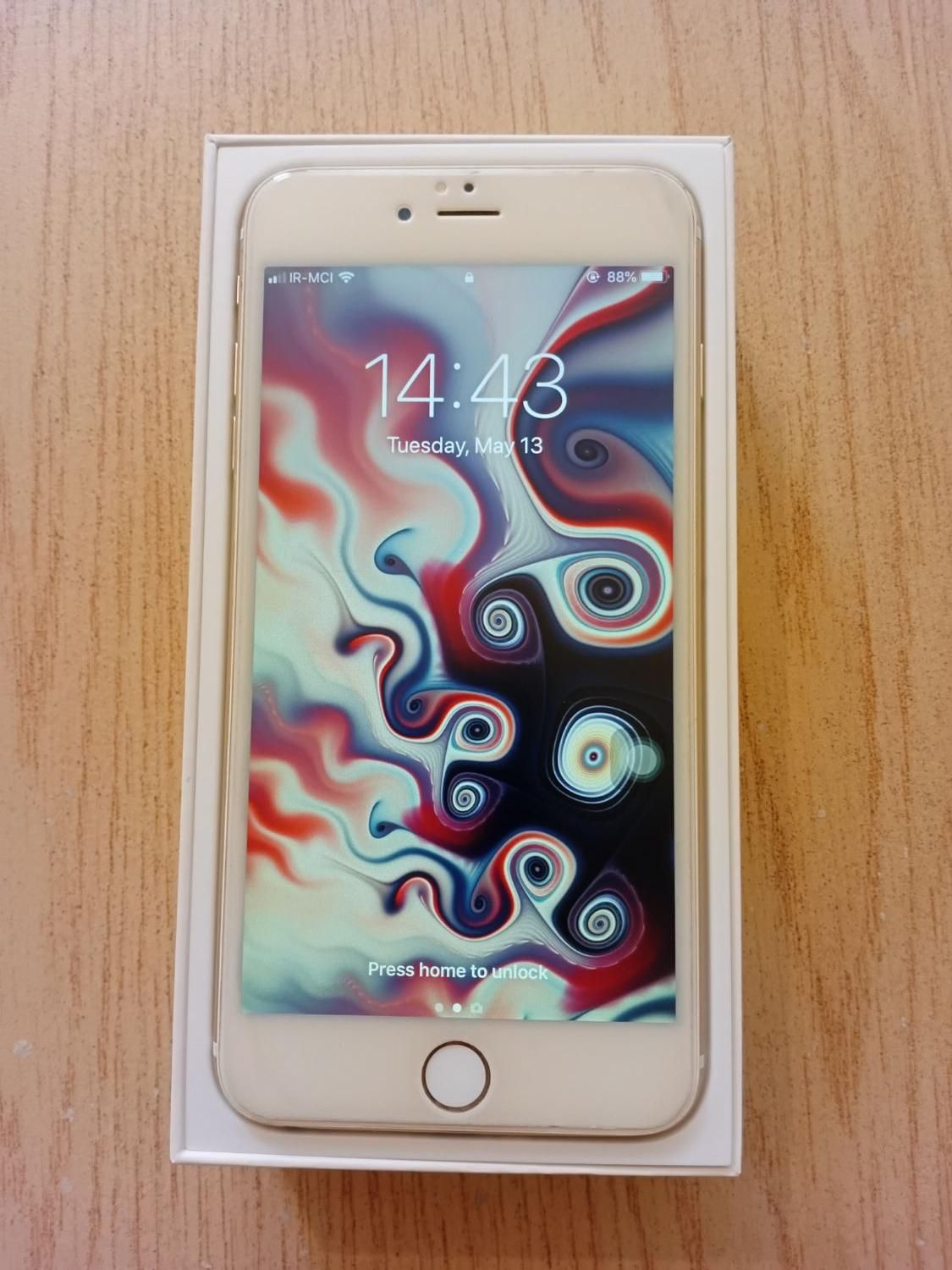اپل iPhone 6 Plus با حافظهٔ ۶۴ گیگابایت|موبایل|تهران, میدان حر|دیوار