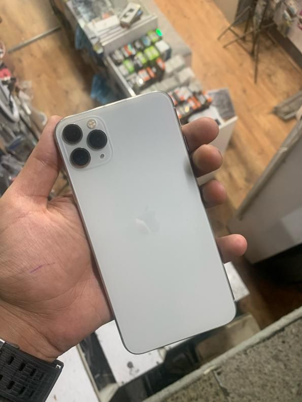 اپل iPhone 11 Pro Max با حافظهٔ ۲۵۶ گیگابایت|موبایل|تهران, تهرانپارس شرقی|دیوار