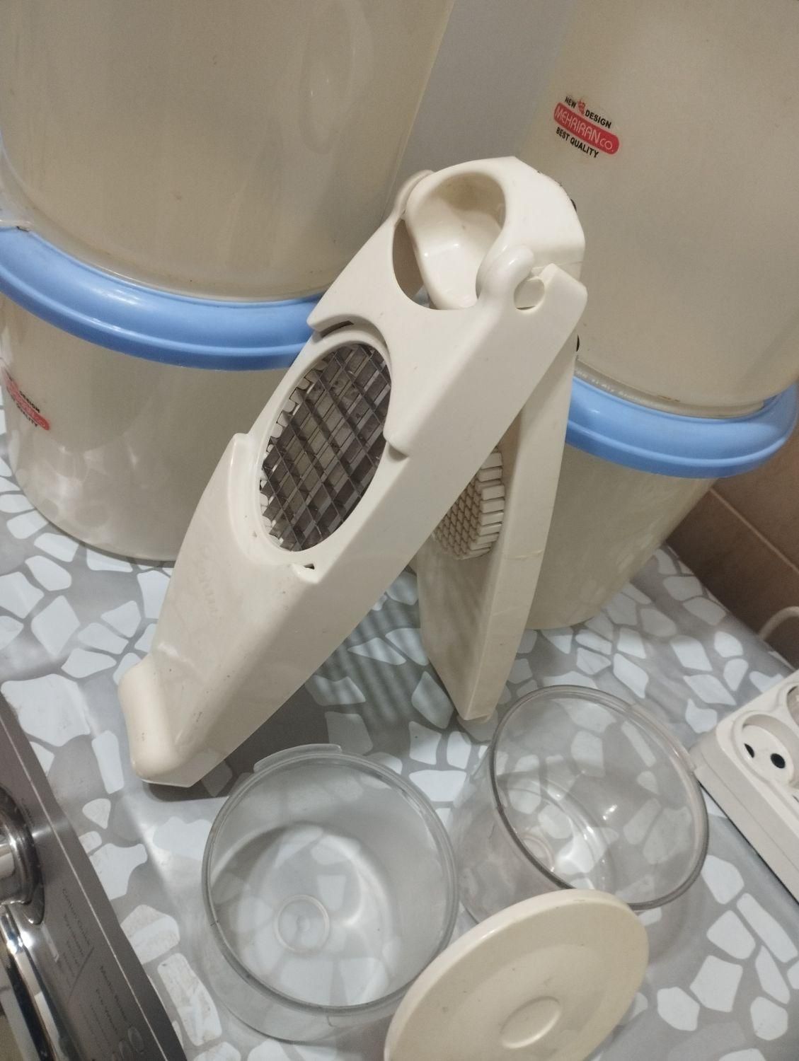 طرف حبوبات وخردکن|ظروف نگهدارنده، پلاستیکی، یک‌بارمصرف|کرج, مارلیک|دیوار