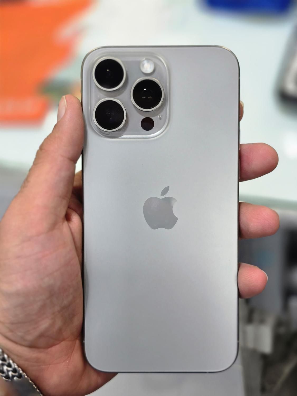اپل iPhone 15 Pro Max با حافظهٔ ۲۵۶ گیگابایت|موبایل|دماوند, |دیوار