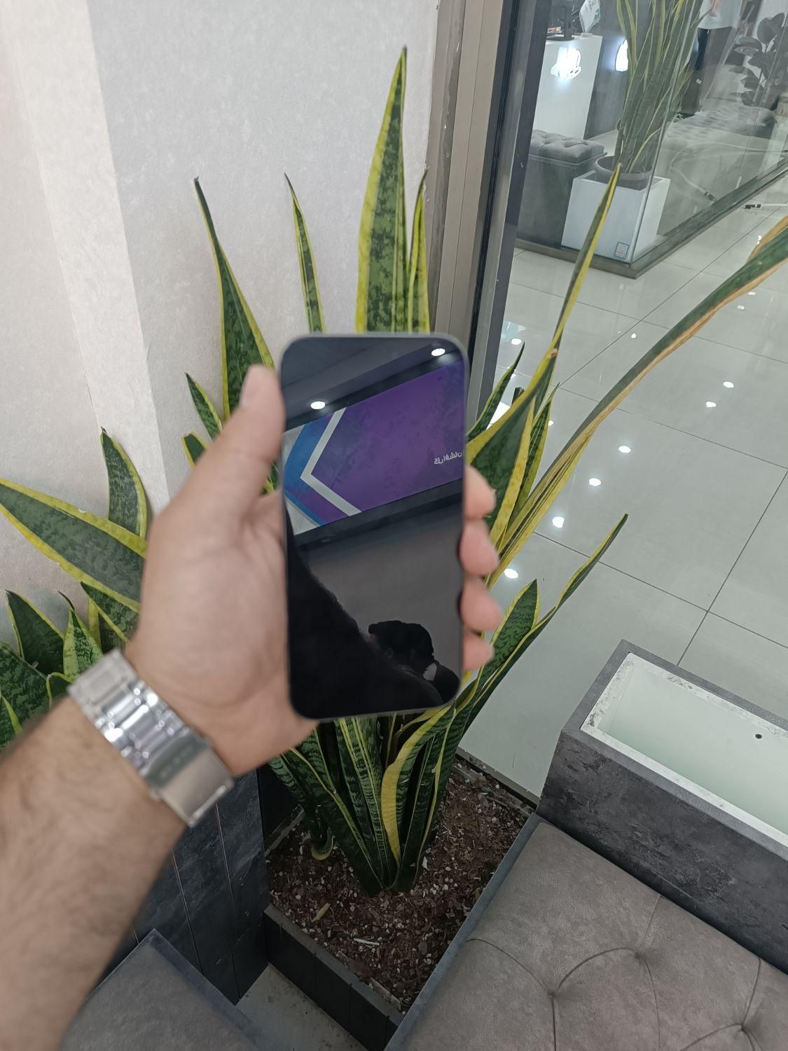 اپل آیفونiPhone 15 پرو نچرال فقط 95 بار شارژ|موبایل|اصفهان, احمدآباد|دیوار