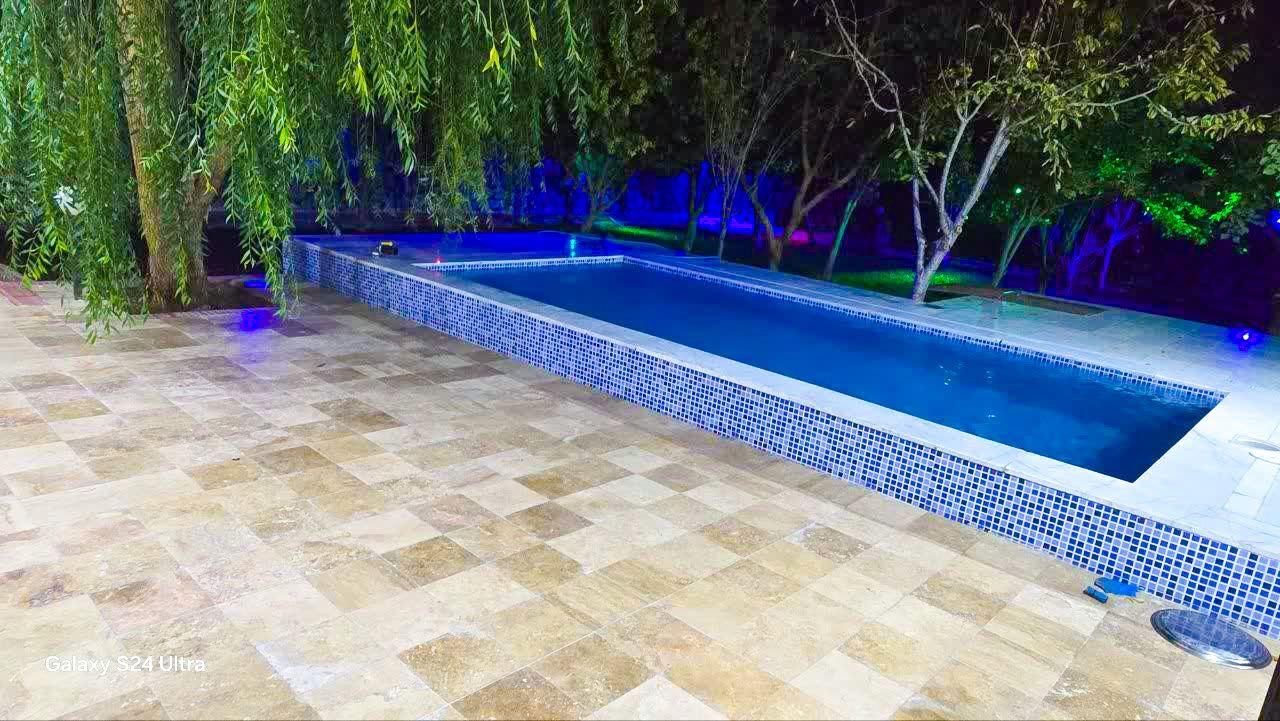 اجاره باغ زردنجان بااستخراب گرم|اجارهٔ کوتاه‌مدت ویلا و باغ|اصفهان, روشن‌دشت|دیوار