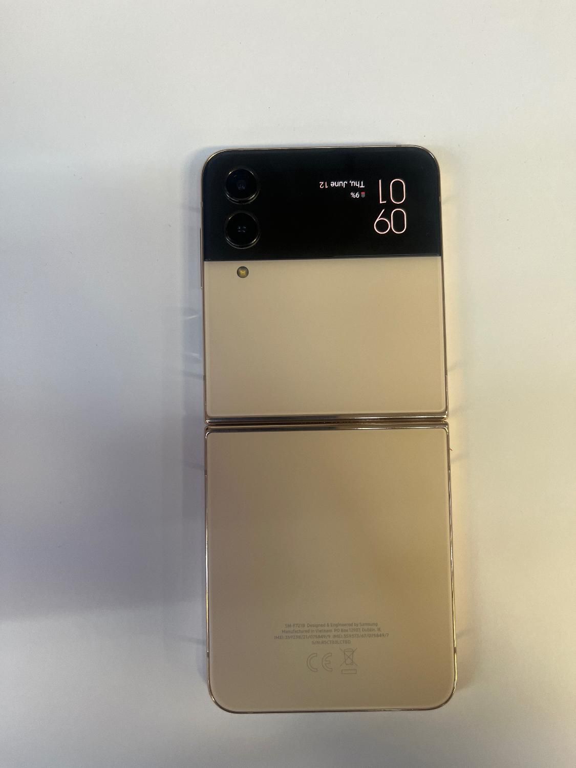 Z flip4 نیاز به تعمیر|موبایل|تهران, سعادت‌آباد|دیوار
