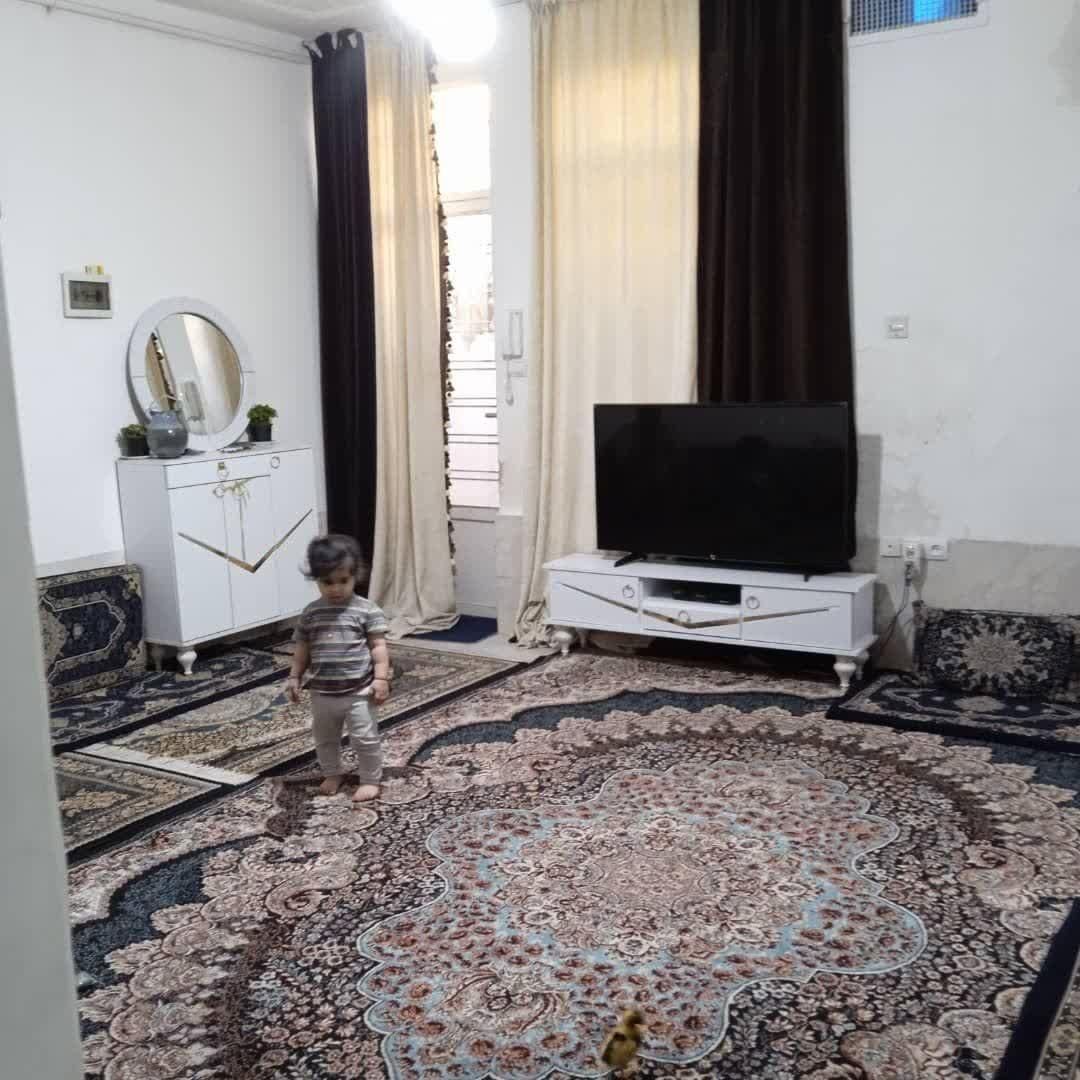 اجاره خانه ویلایی|اجارهٔ خانه و ویلا|شیراز, سلطان آباد|دیوار