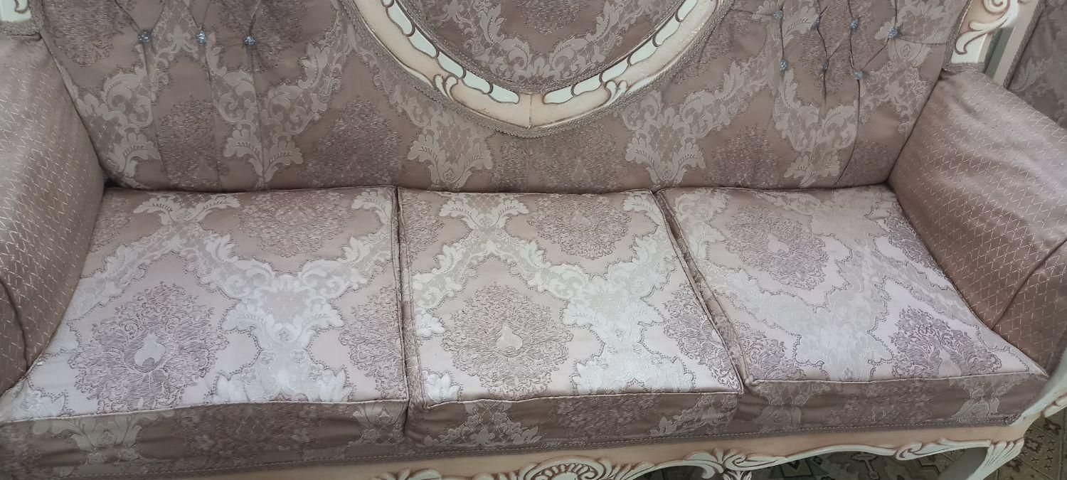 مبل ۷نفره تمیز+جلومبلی و عسلی|مبلمان خانگی و میز عسلی|تهران, کاروان|دیوار
