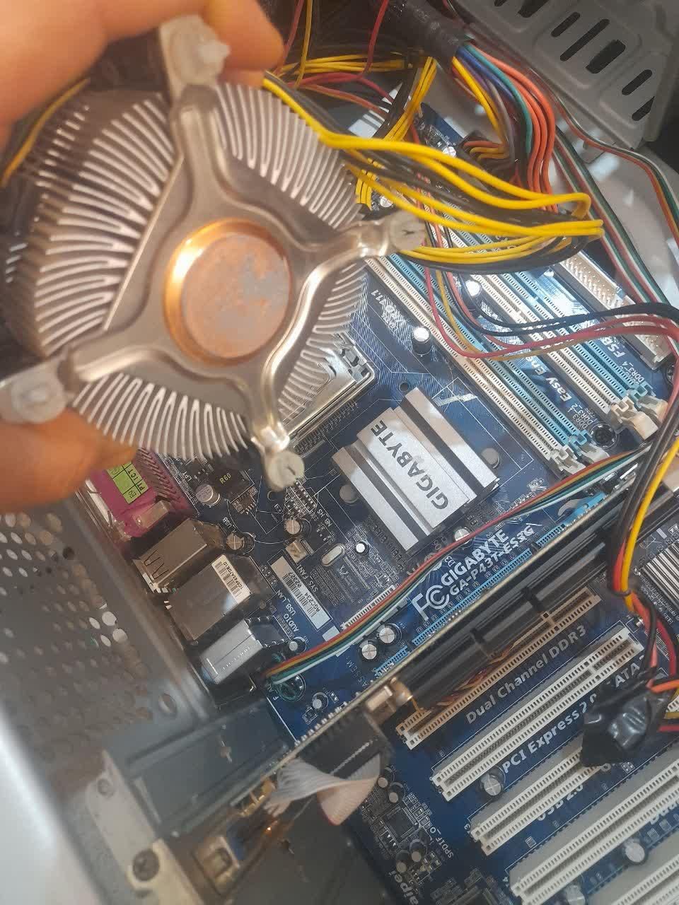 کیس خانگی ۴هسته ای باندلddr3|رایانه رومیزی|قم, امامزاده ابراهیم|دیوار