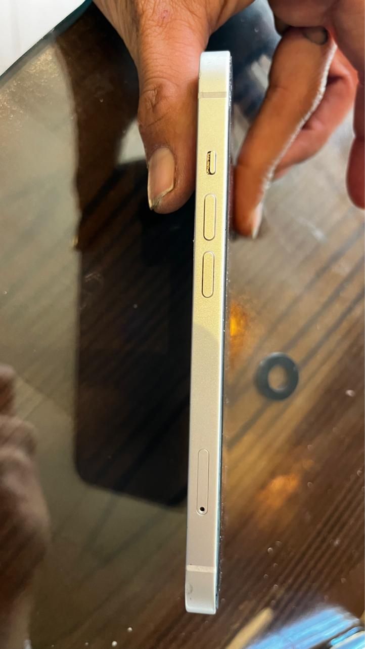 اپل iPhone 13 با حافظهٔ ۱۲۸ گیگابایت|موبایل|تهران, منصوریه (پل سیمان)|دیوار