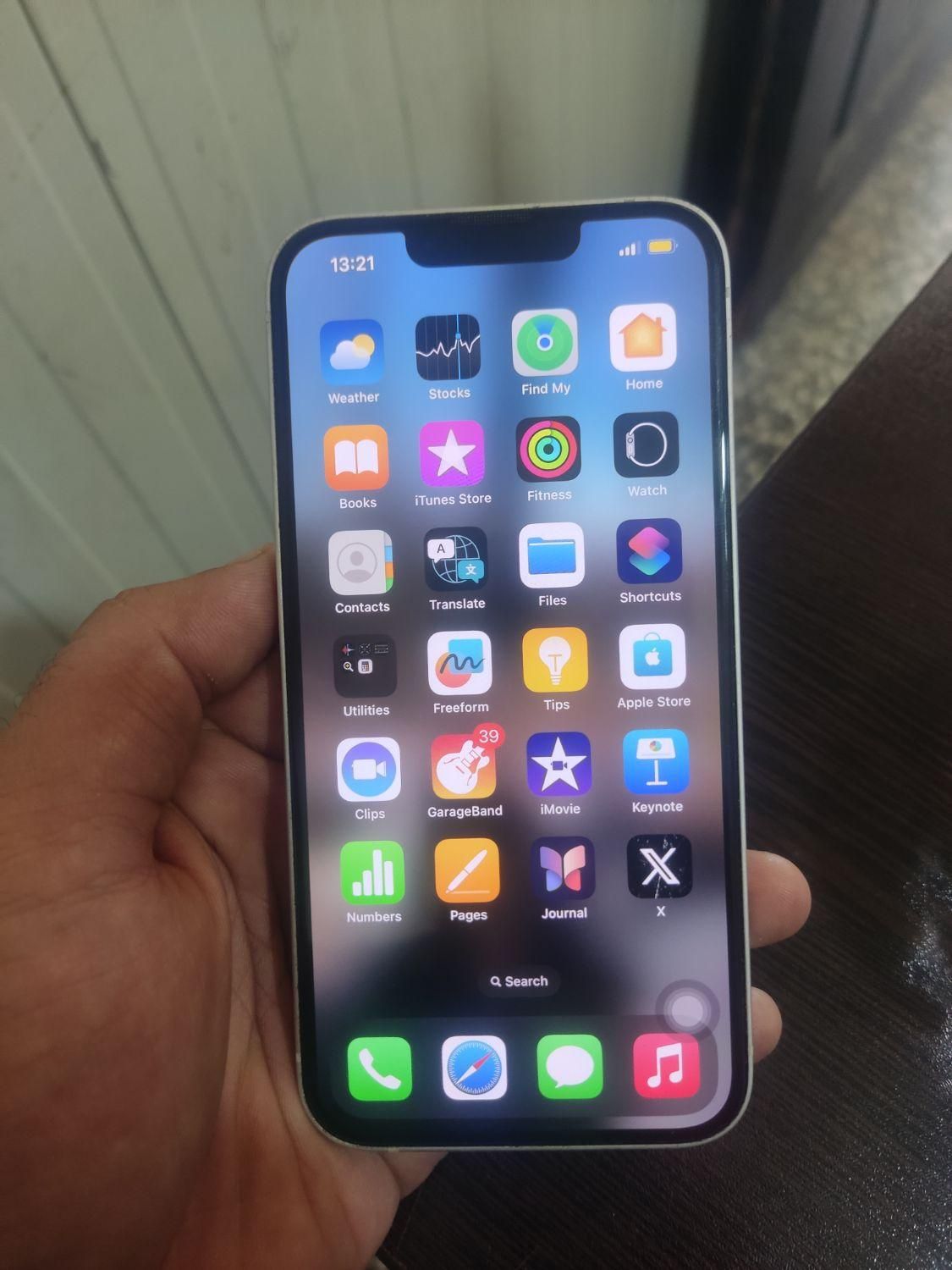 اپل iPhone 13 با حافظهٔ ۱۲۸ گیگابایت|موبایل|بهشهر, |دیوار