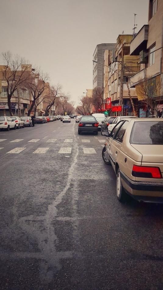 ۵۰۰ متری بر خیابان نود متری / روبروی مترو|فروش زمین و ملک کلنگی|تهران, شهرک راه‌آهن|دیوار