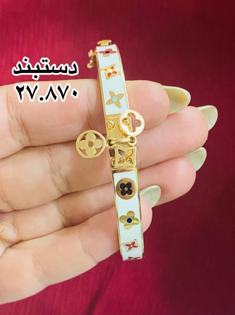 دستبند طلا|جواهرات|باغ ملک, |دیوار