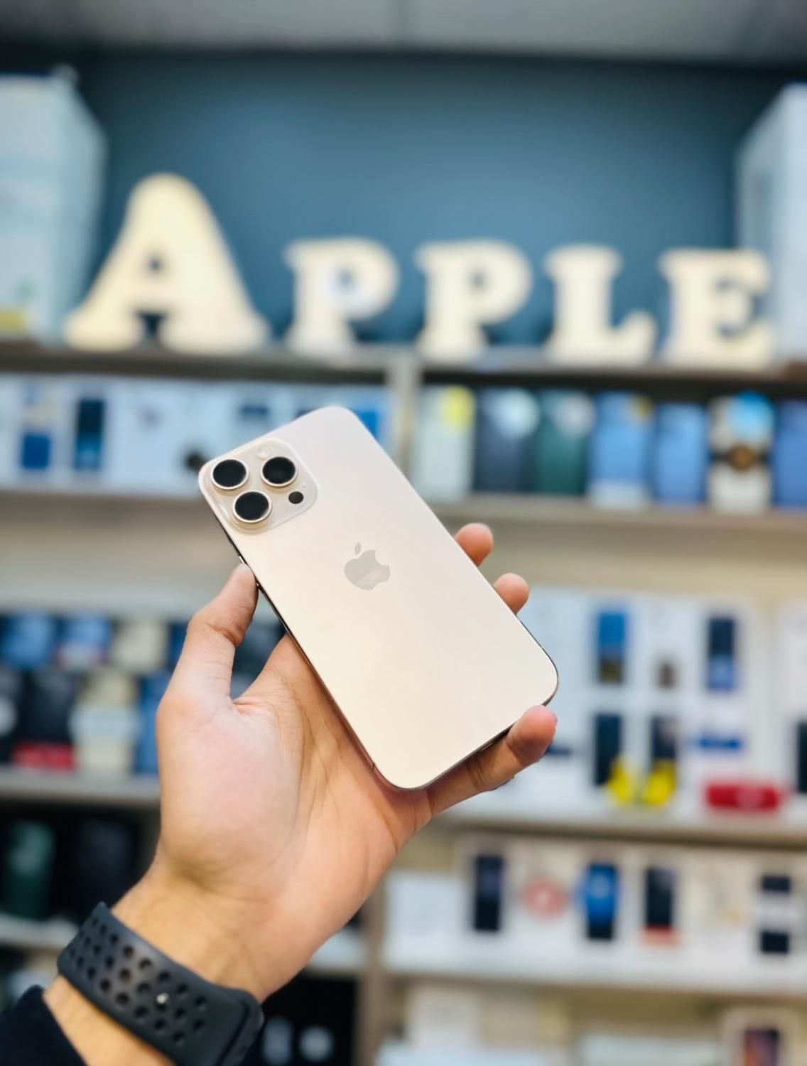ایفون ۱۶ پرو مکس کارکرده iphone 16 pro max|موبایل|تهران, گیشا (کوی نصر)|دیوار