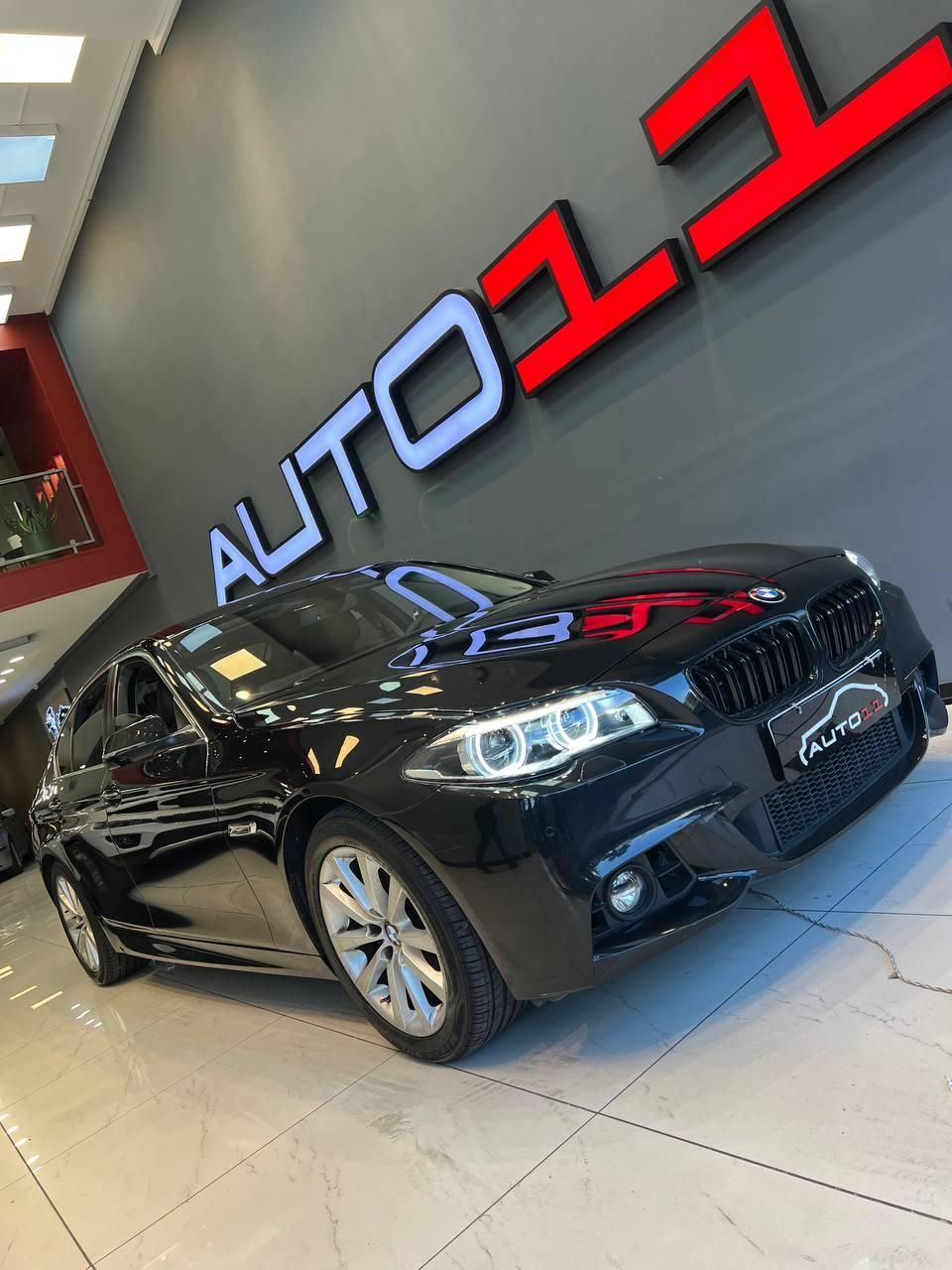 BMW 528i بی ام و|خودرو سواری و وانت|تهران, عباس‌آباد|دیوار