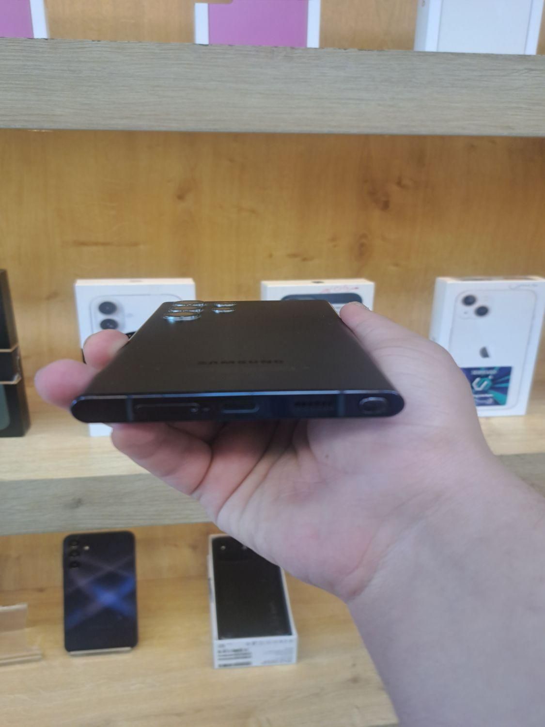 سامسونگ Galaxy S22 Ultra 5G با حافظهٔ ۲۵۶ گیگابایت|موبایل|اصفهان, احمدآباد|دیوار