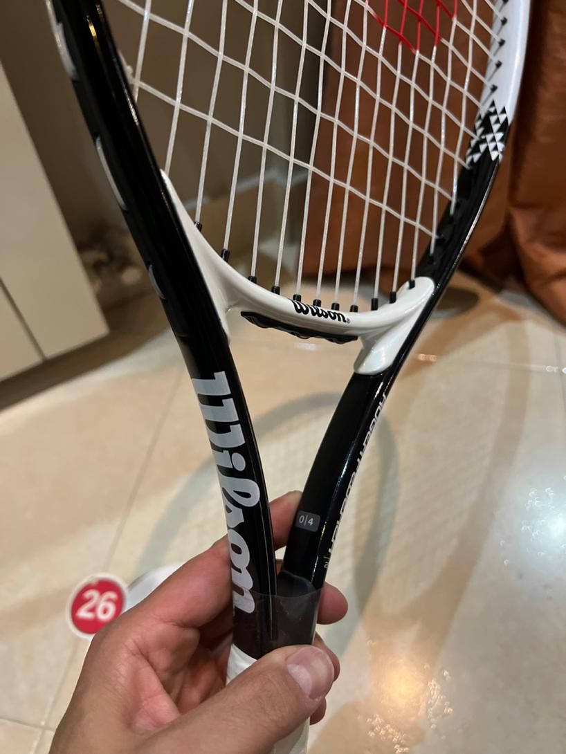 راکت تنیس Wilson سایز ۲۶ Junior همراه با گریپ|ورزش‌های توپی|تهران, قیطریه|دیوار