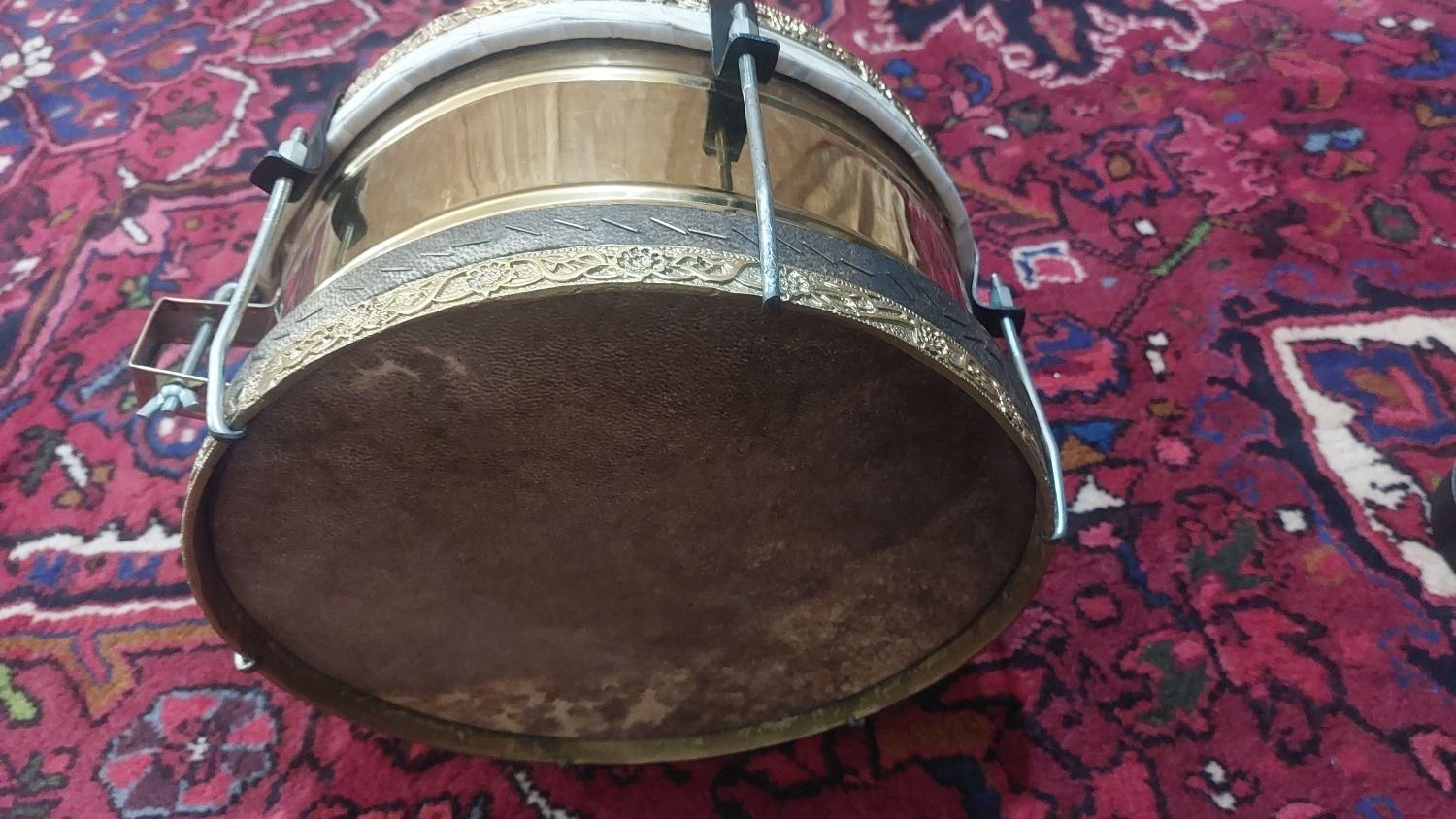طبل برنجی|درام و پرکاشن|اردبیل, |دیوار