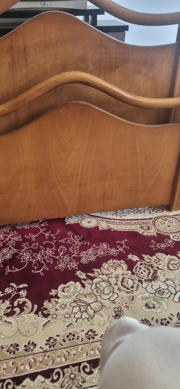 تخت چوبی تک نفره|تخت و سرویس خواب|بومهن, |دیوار