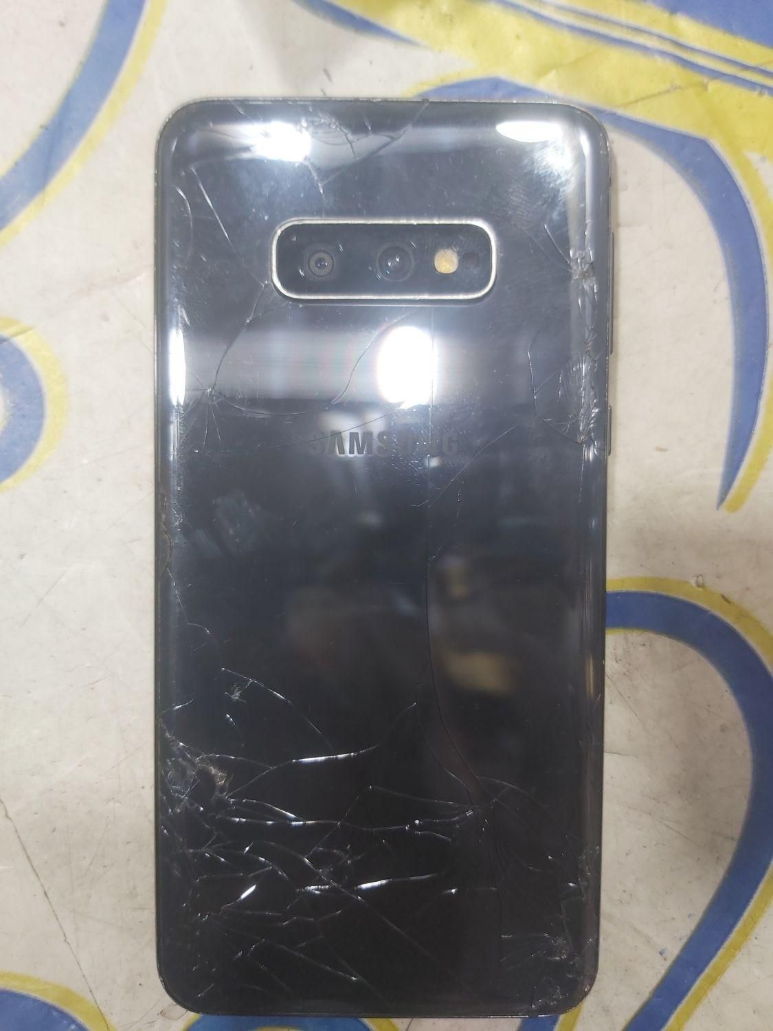 سامسونگ Galaxy S10e با حافظهٔ ۱۲۸ گیگابایت|موبایل|تهران, آذربایجان|دیوار