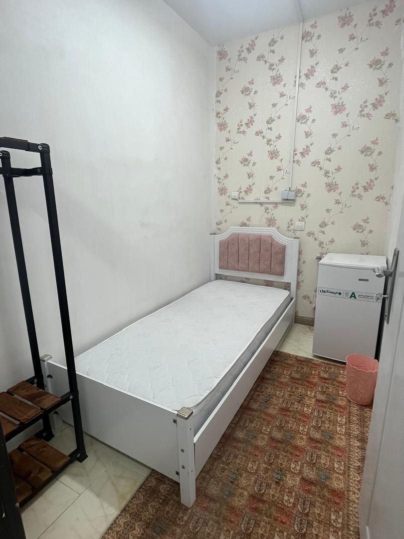 خوابگاه دخترانه سنا(دارای جواز رسمی)بدون پول پیش|اجارهٔ کوتاه‌مدت آپارتمان و سوئیت|تهران, نیلوفر|دیوار