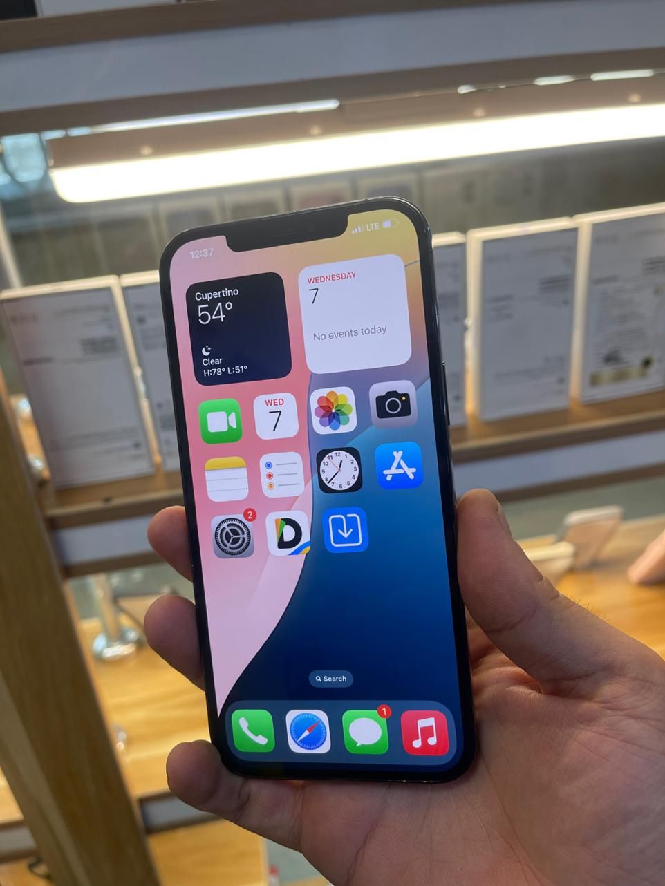 اپل iPhone 12 Pro Max با حافظهٔ ۵۱۲ گیگابایت|موبایل|تهران, گیشا (کوی نصر)|دیوار